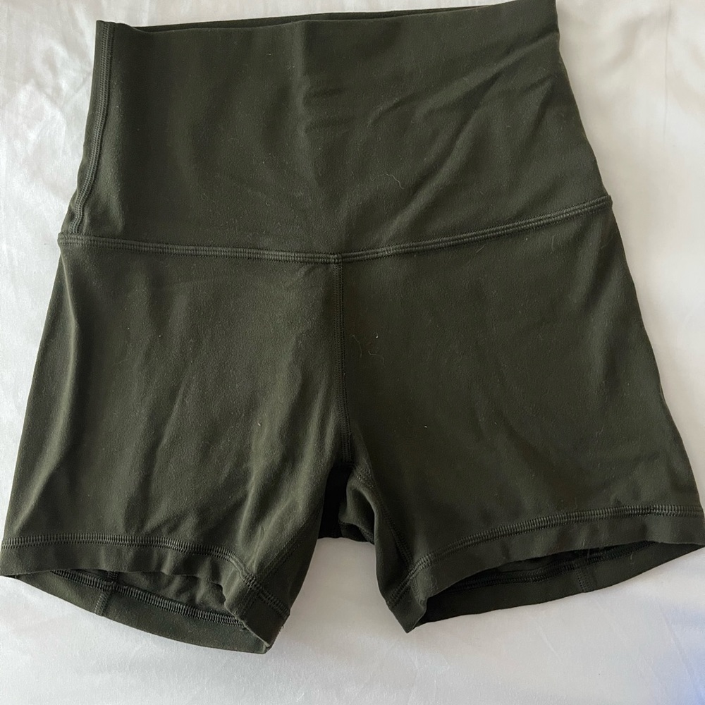 align lululemon shorts 2”